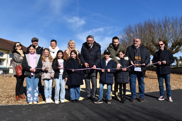 Une cour flambant neuve pour les plus petits Palaisiens et Palaisiennes