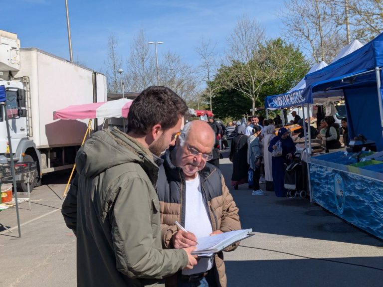 Signature de la pétition pour la gratuité des transports !