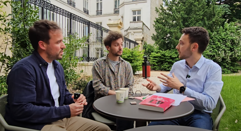 Le scandale des accouchements en France : entretien avec Anthony Cortes et Sébastien Leurquin